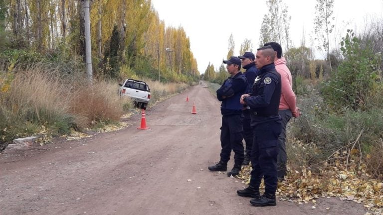 La camioneta que usaron para escapar había sido robada en Cipolletti.