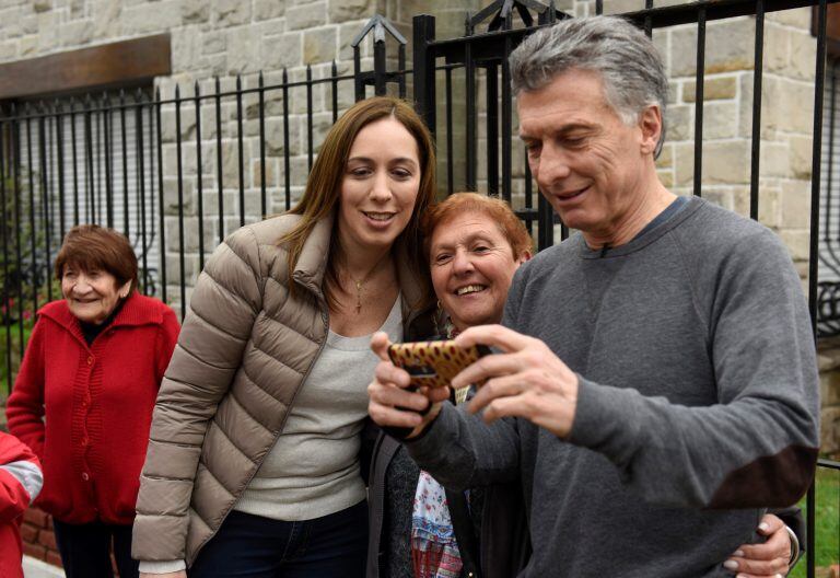 Mauricio Macri y María Eugenia Vidal durante la campaña electoral en 2017 (DPA)