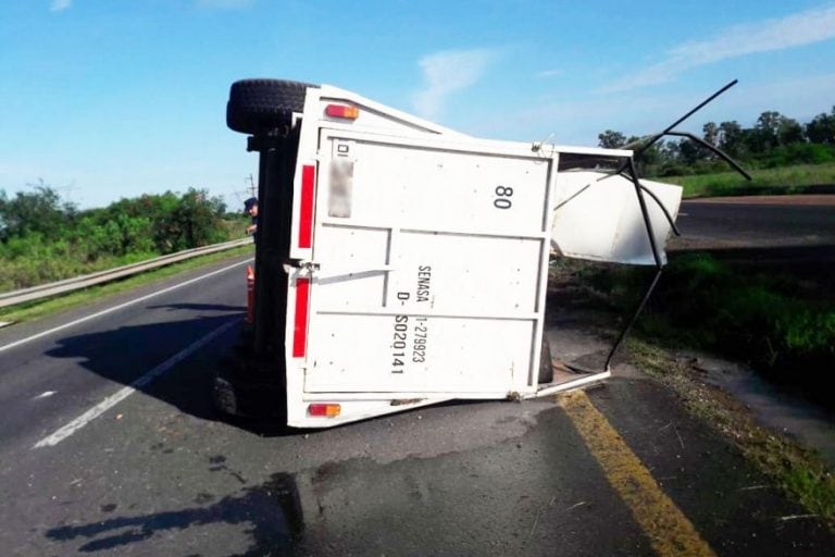 Tráiler
Crédito: Bomberos Ceibas