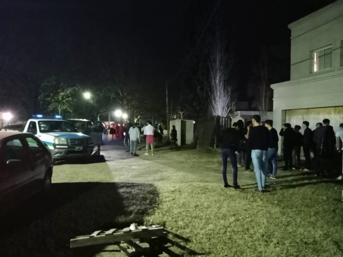 Detectaron dos fiestas ilegales con la presencia de 150 jóvenes
