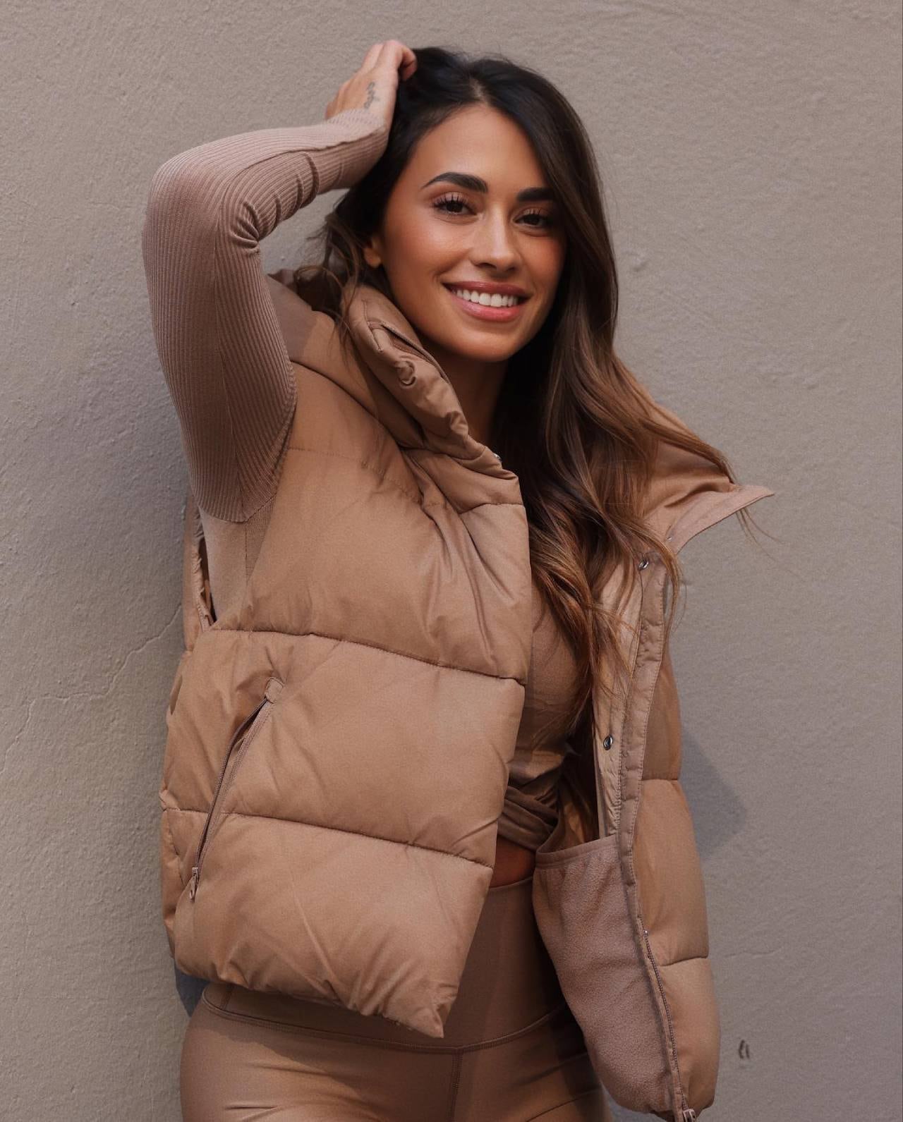 Antonela deslumbró frente a la cámara con su sonrisa.