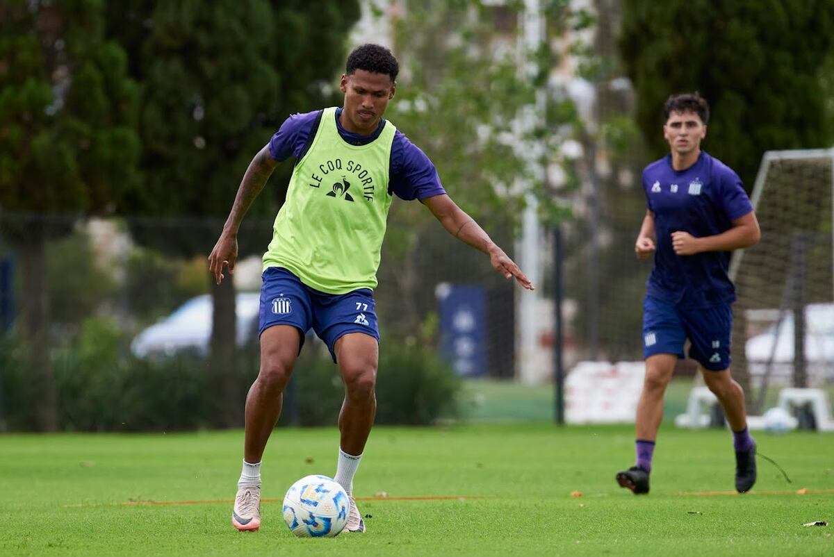 Talleres arriesga y mucho contra Vélez: lista de viajeros y cómo formará