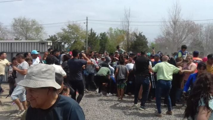 El entierro de Huguito Flores se realizó en La Banda, este domingo 24 de septiembre.