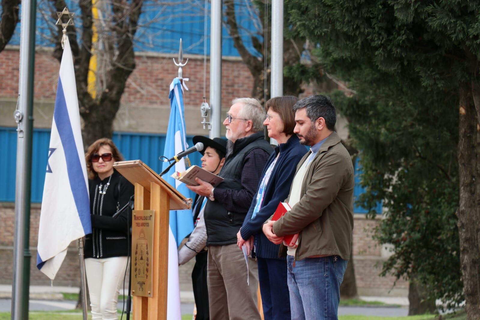 Acto Oficial por el Día del Inmigrante