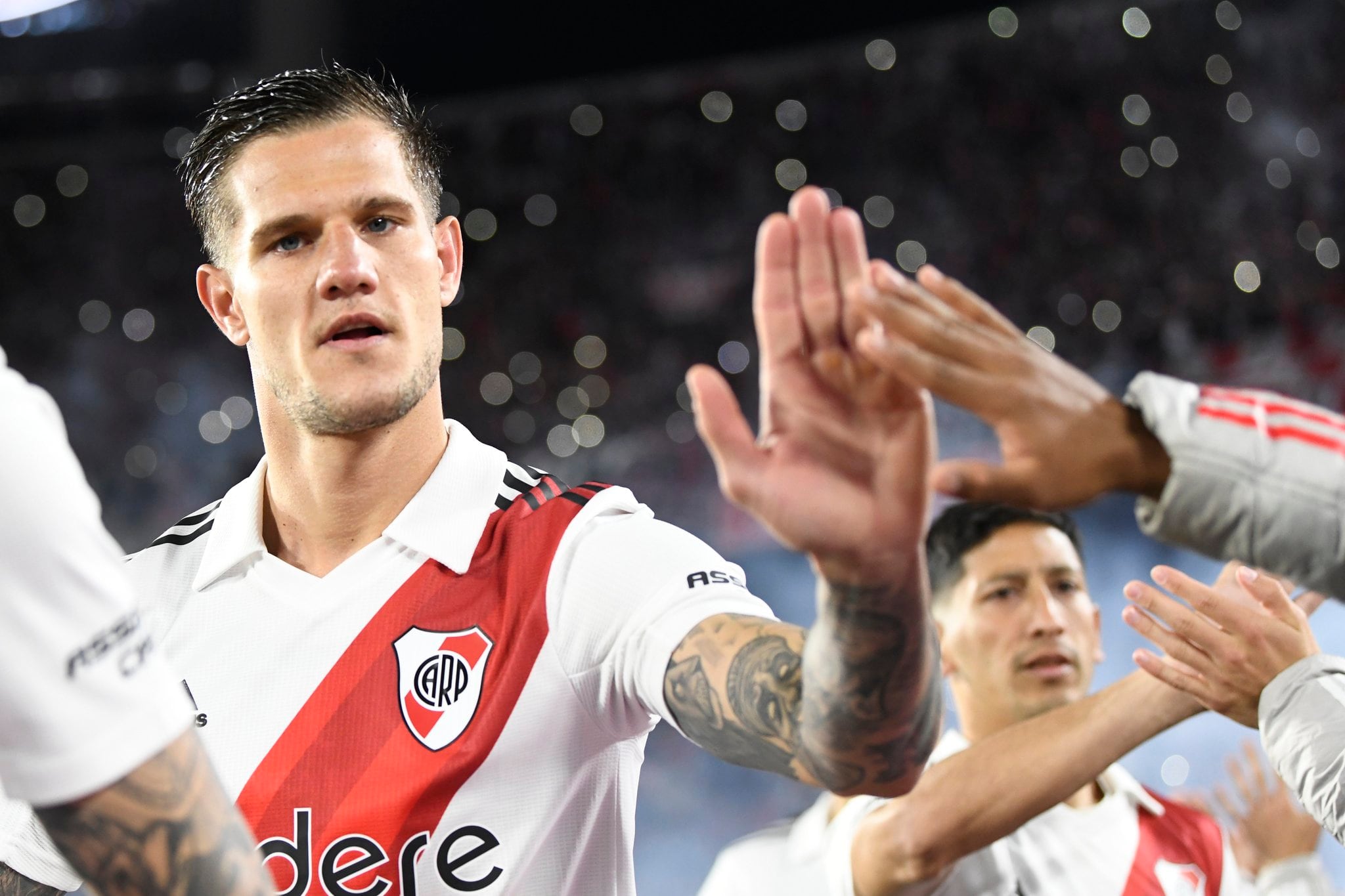 Zuculini se fue expulsado ante Barracas Central.