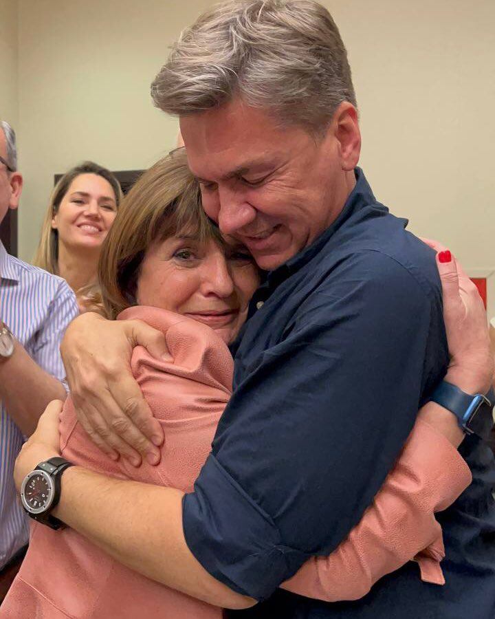 Patricia Bullrich y Leandro Zdero festejando la victoria en Chaco