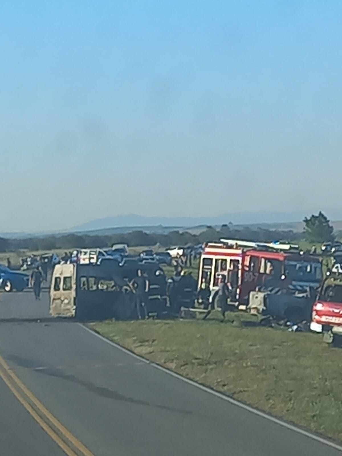 Choque entre Despeñaderos y Monte Ralo. 5 muertos de río tercero y uno de Despeñaderos Ambos vehículos se incendiaron