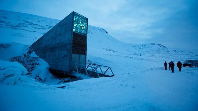 La "bóveda del fin del mundo" solo abre sus puertas para recibir muestras en determinados días del año.