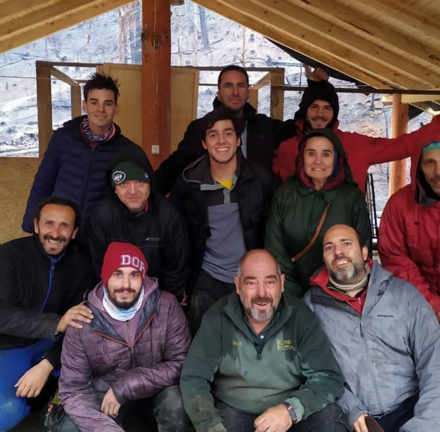 Yaco Mehring y sus compañeros en Lago Puelo. 