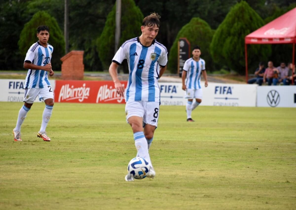 Gustavo Albarracín fue titular en Argentina en la Semifinal del Mundial Sub 17 ante Alemania