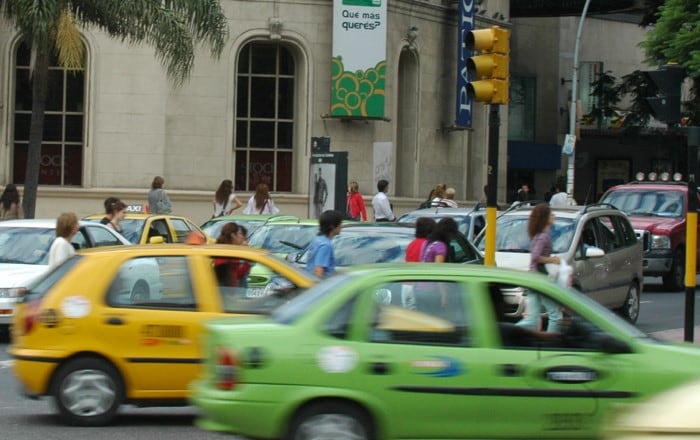 Taxis y remises aumentan en Córdoba.