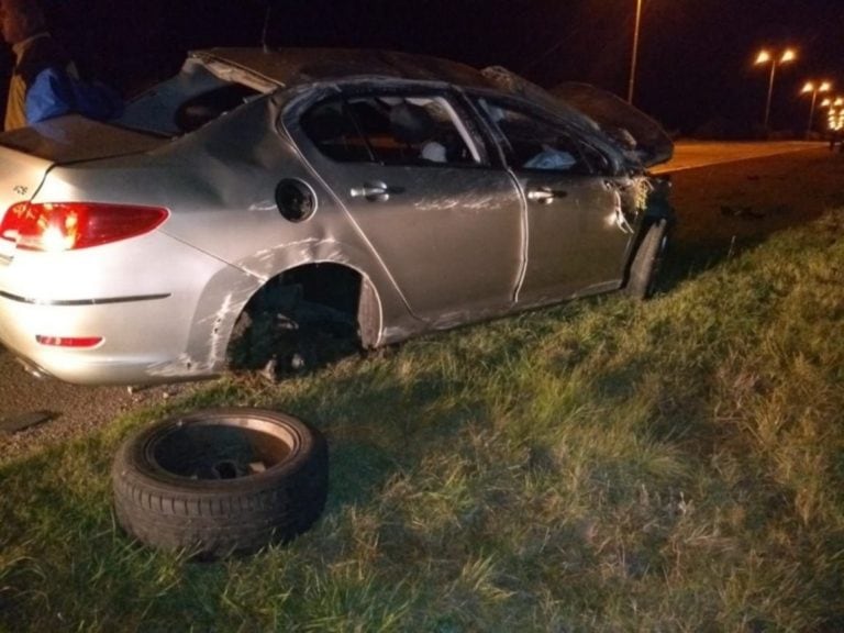 Se quedó dormido y dio varios tumbos en la Autopista de la Serranías Puntanas.