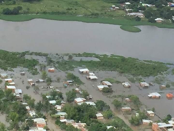 Santa Lucía totalmente bajo agua.