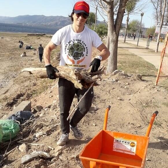 Otra jornada de limpieza del Lago San Roque