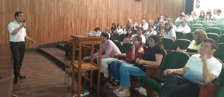 El director provincial de Sanidad, Omar Gutiérrez, al frente de una de las reuniones del Comité.