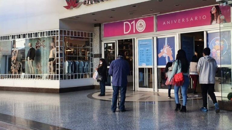 La galerías y el shopping de Jujuy reabrieron sus puertas después de varias semanas de inactividad.