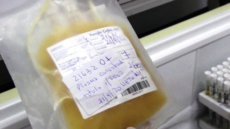 Las personas recuperadas de Covid-19 poseen en el plasma de su sangre, anticuerpos que podrían beneficiar a quienes están cursando la enfermedad.