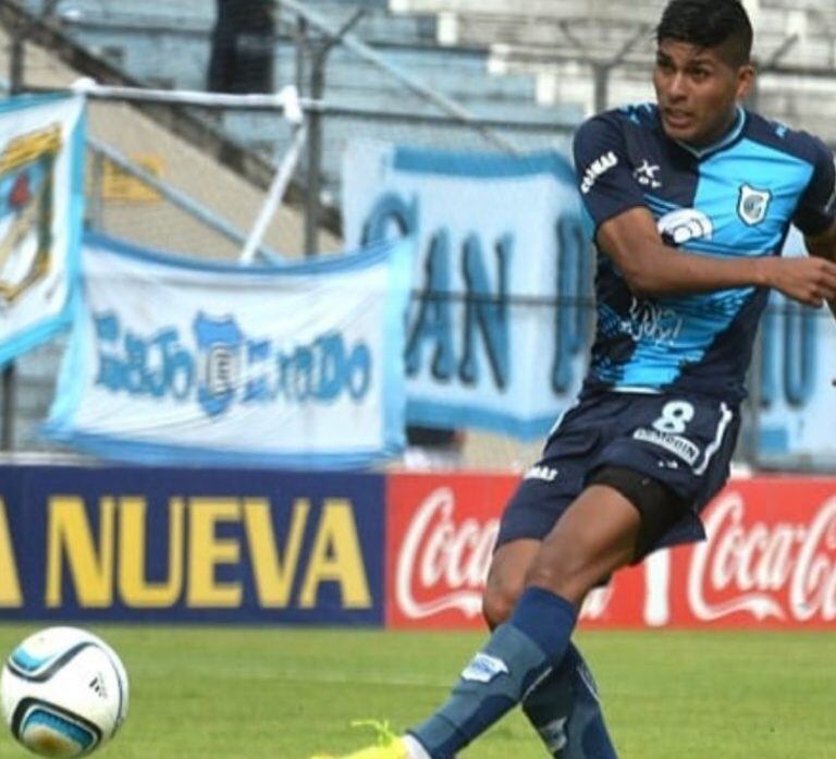 Raúl Poclaba, el jujeño mediocampista de Guaraní.