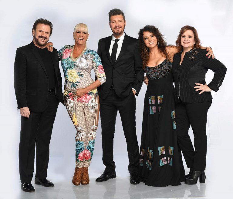 Tinelli junto al jurado de “Genios de la Argentina”: Joaquín Galán, Valeria Lynch, Patricia Sosa y Lucía Galán (Fotos: Prensa LaFlia)