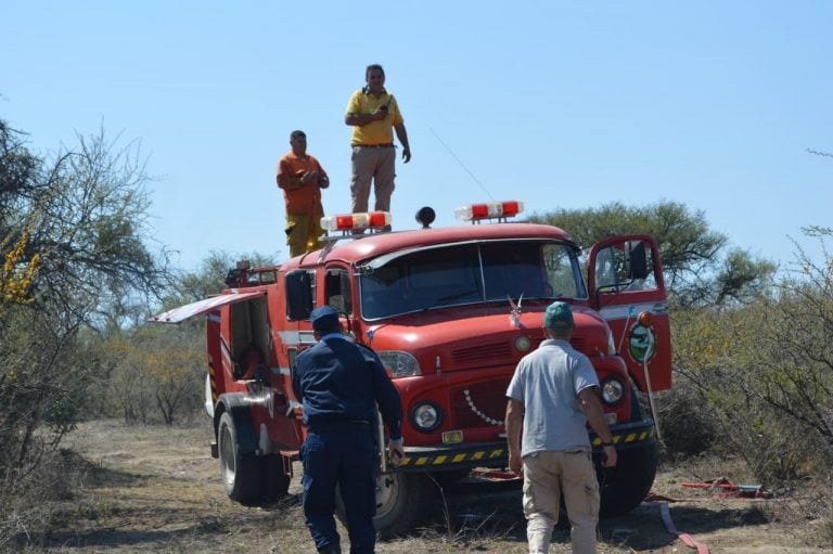 Incendio en el camino de Los Artesanos