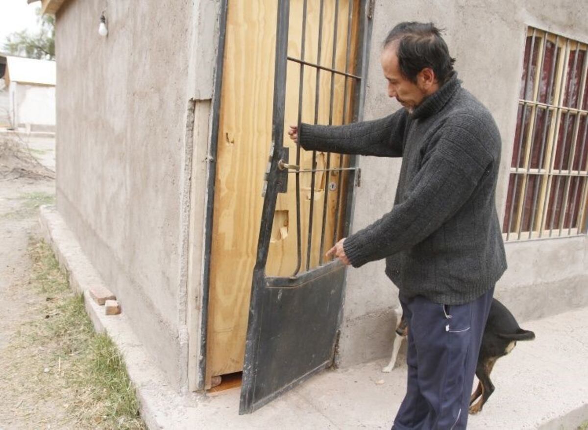 El día que estrena su casa, ladrones le roban electrodomésticos y $30.000