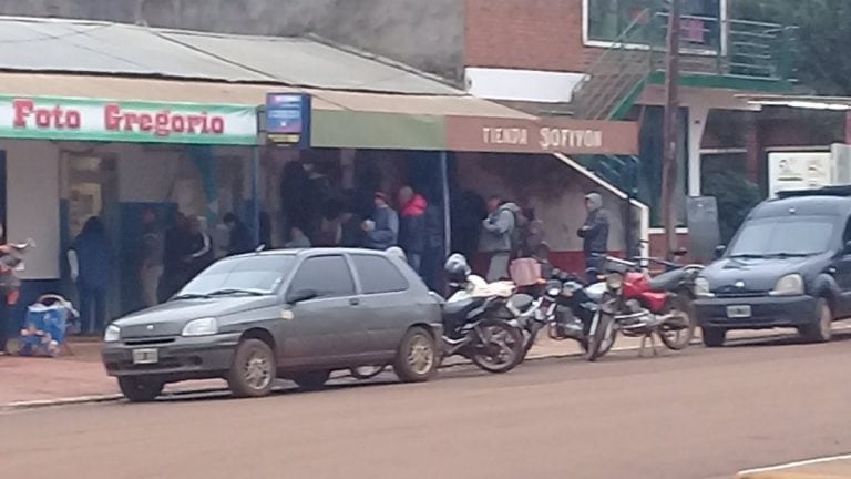 Los comercios de la Candelaria continuarán abiertos a pesar del bajo movimiento de gente.