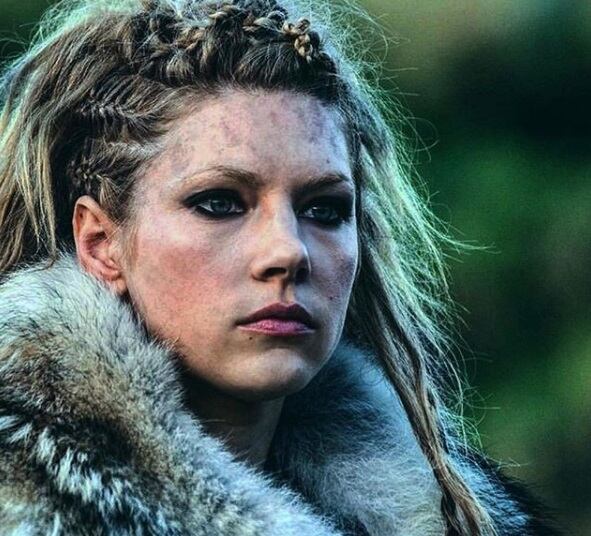 Lagertha de Vikings sorprendió a todos al mostrarse de paseo por Buenos Aires