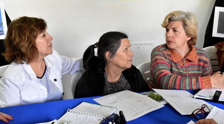 Reunión para programar actividades para el adulto mayor