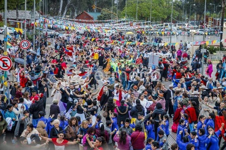 Record Guinnes en folklore en Santiago del Estero