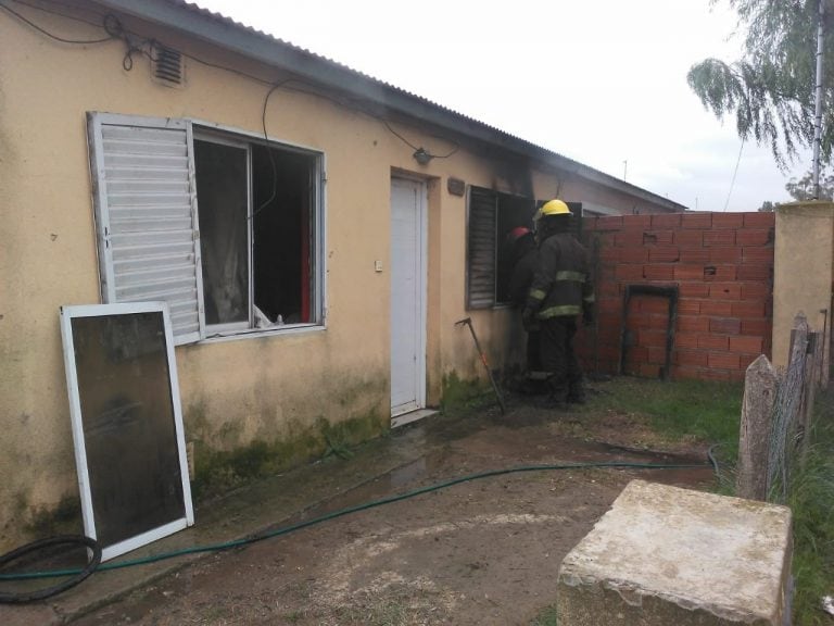 Incendio en vivienda de calle León bis 1293