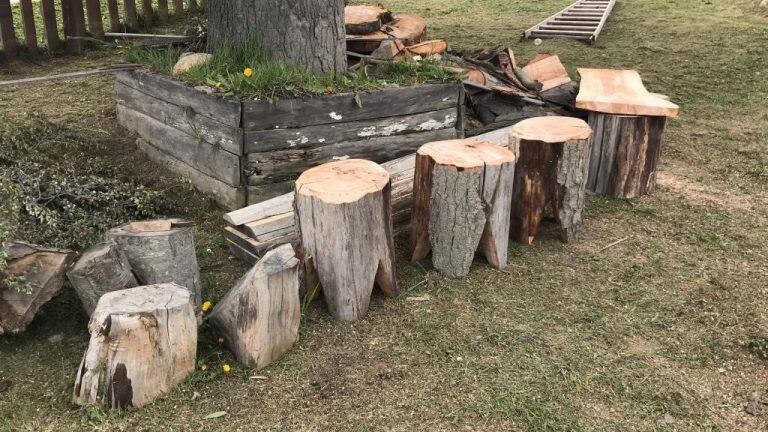 Manuel Nauto nos muestra como transforma un tronco de madera en tablones para usos múltiples.