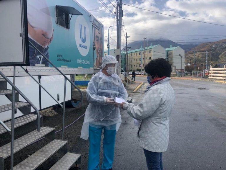 Unidad Movil Sanitaria en Barrio 640.