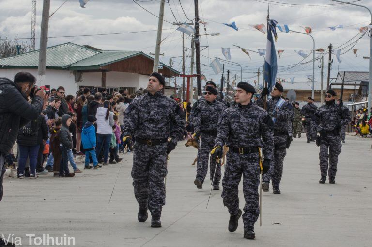 Desfile por el 47° aniversario de Tolhuin