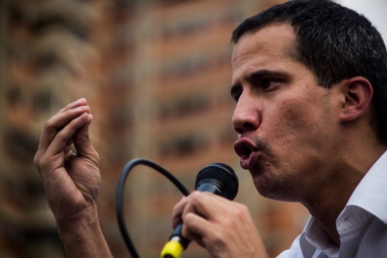 Juan Guaido, habla en conferencia de prensa