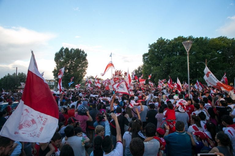 Festejos de River en Viedma (Pablo Leguizamón).