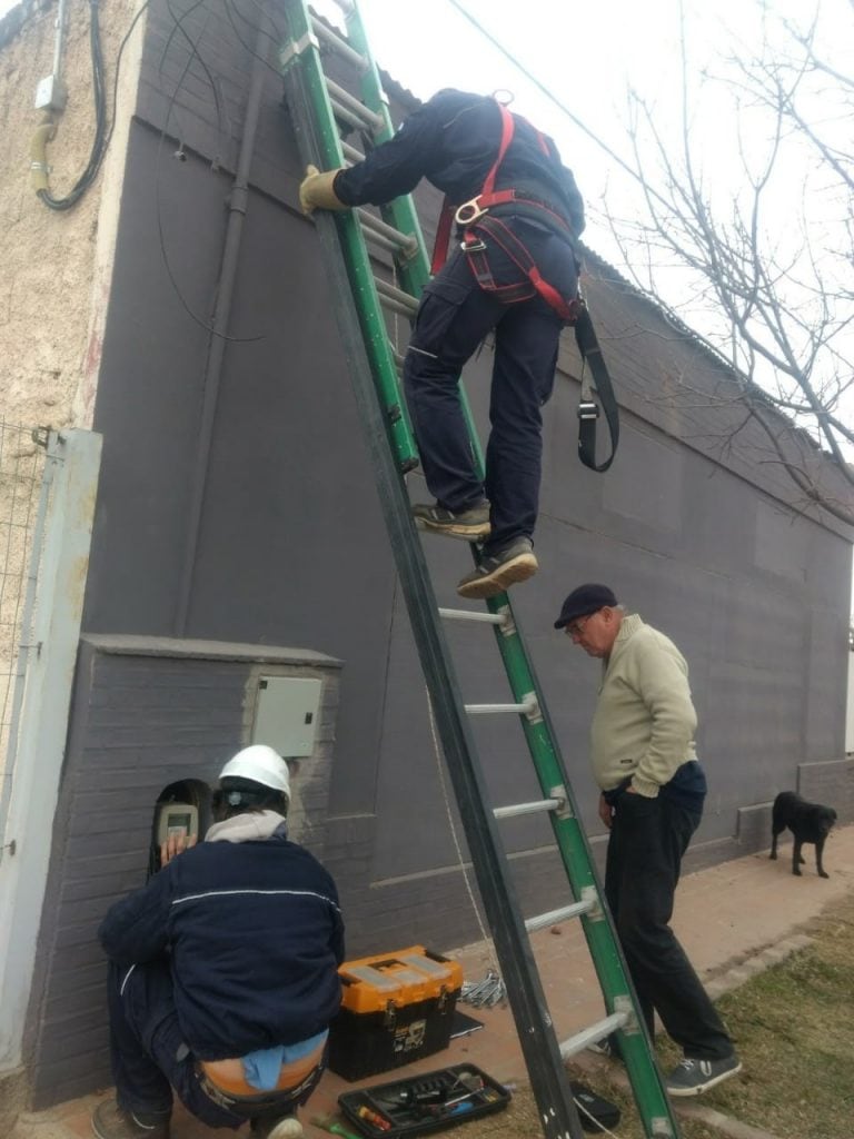 Colegio Da Vinci, el primero de Córdoba en conectarse a la red de Epec para producir energías alternativas.