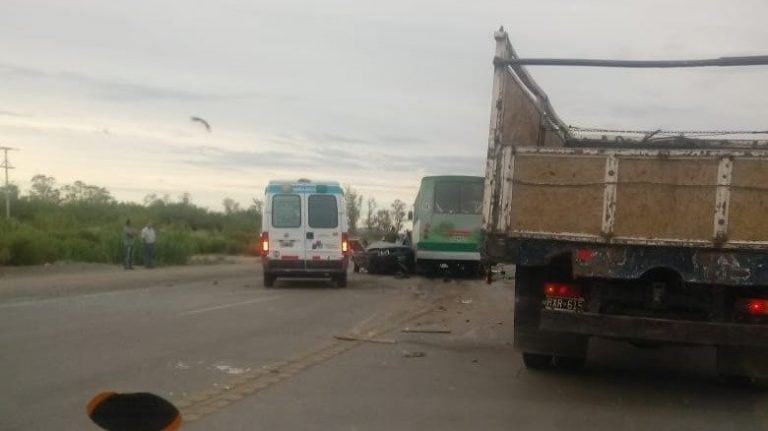 Por el grave accidente automovilístico el tránsito en la zona estuvo congestionado.