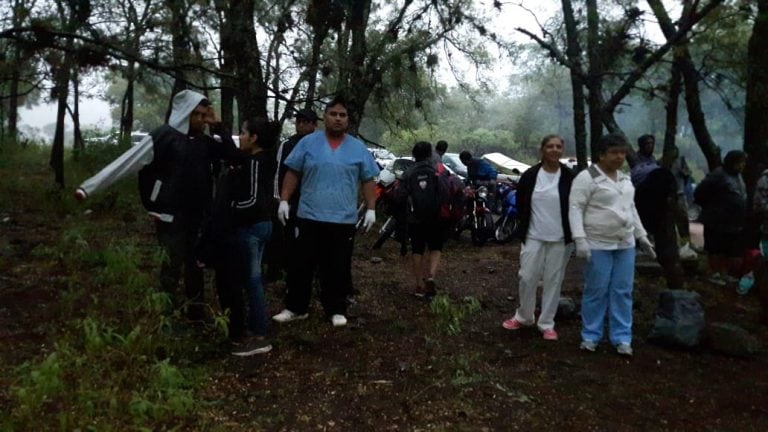 Durante el operativo de rescate, colaboraron bomberos, policia, personal del municipio y 2 ambulancias