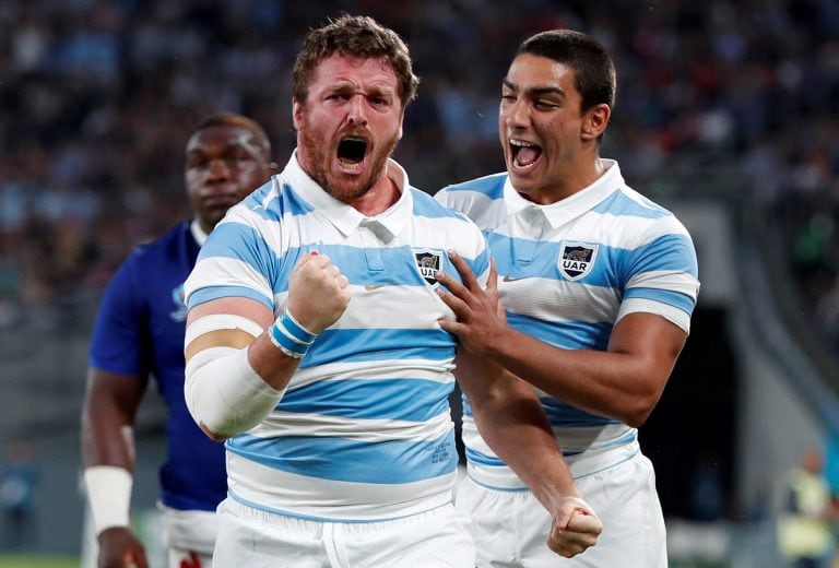 Matias Moroni celebra la conversión de un try en el encuentro ante Francia (Foto: REUTERS/Issei Kato)