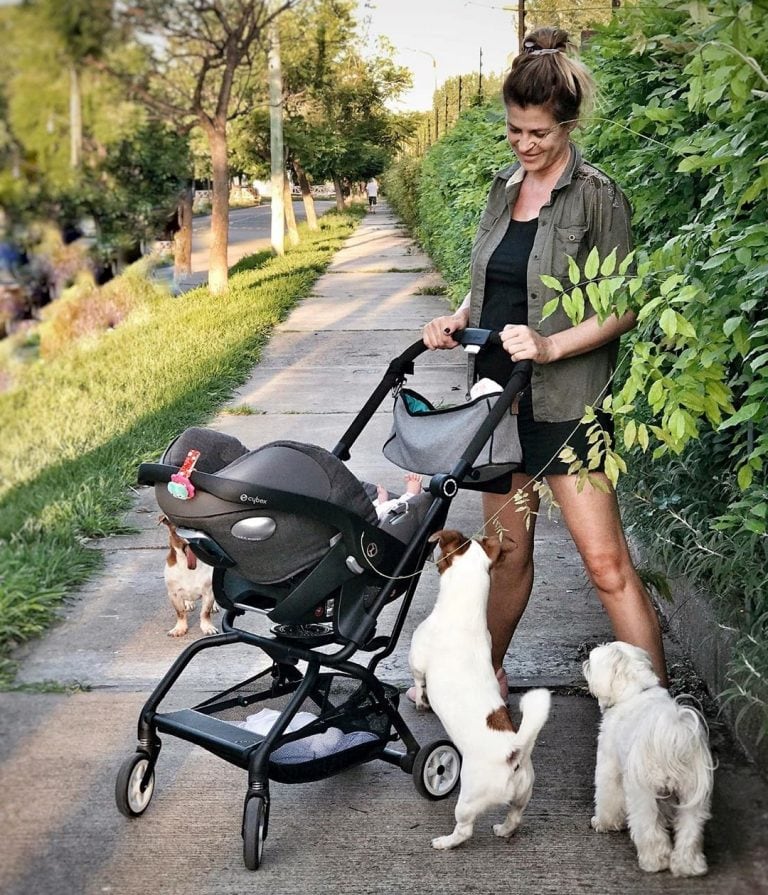 Eugenia Tobal se enojó con una seguidora que cuestionó su maternindad