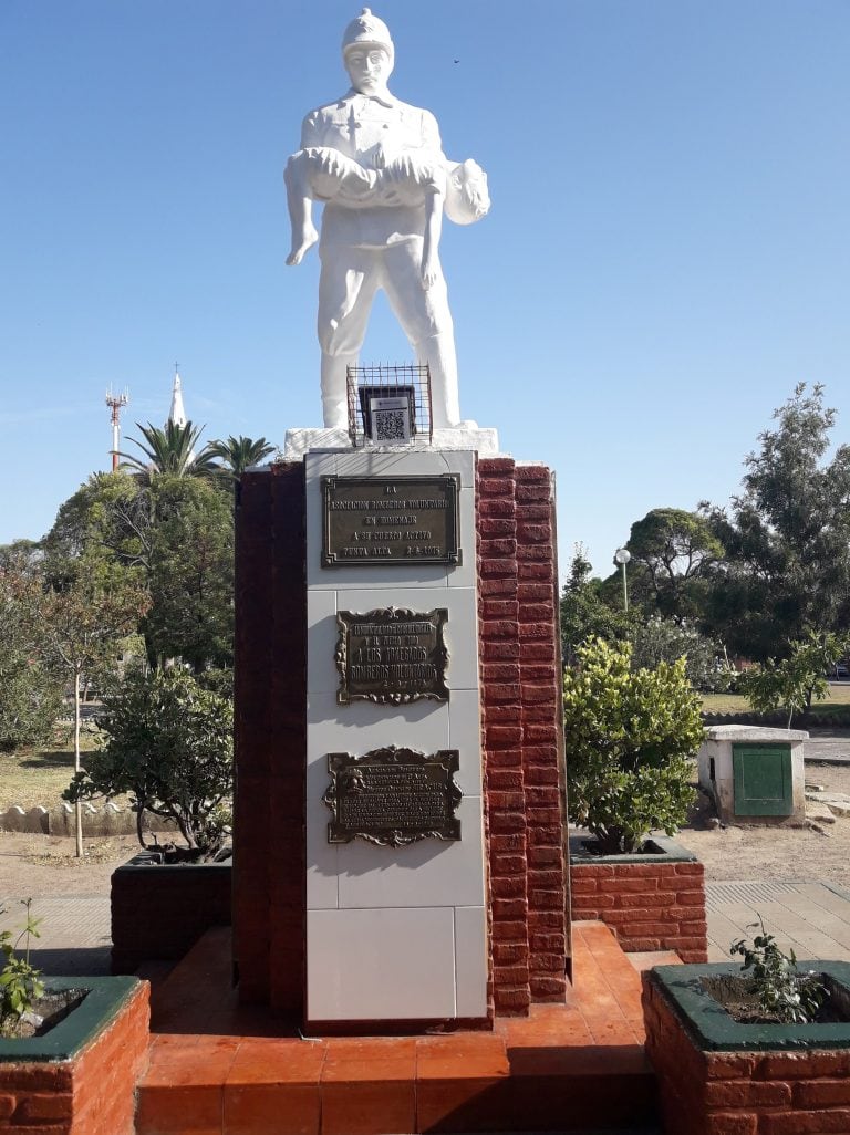 Códigos QR para conocer la historia de los monumentos de Punta Alta