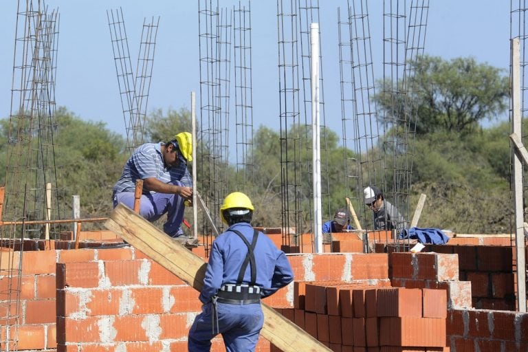 La actividad de la construcción registró una caída interanual del 1,7% en julio y de esa manera son once los meses consecutivos de desplome, según los datos publicados a principios de septiempre por el Indec.