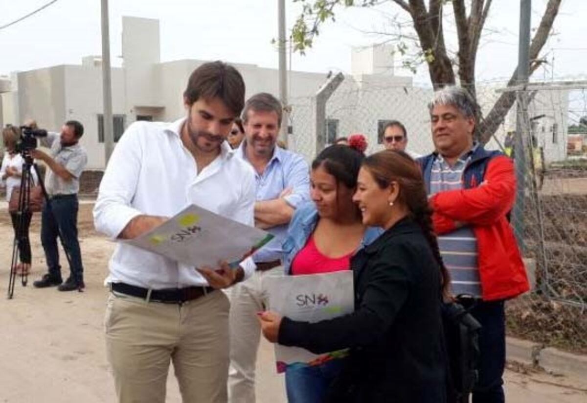 El Municipio entregó 35 nuevas viviendas a familias de Villa Hermosa