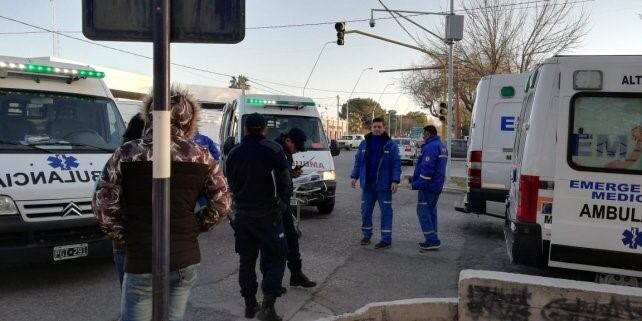 Choque entre dos colectivos en San Juan.