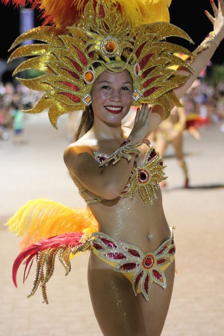 Carnavales en el Mar - Miramar de Ansenuza