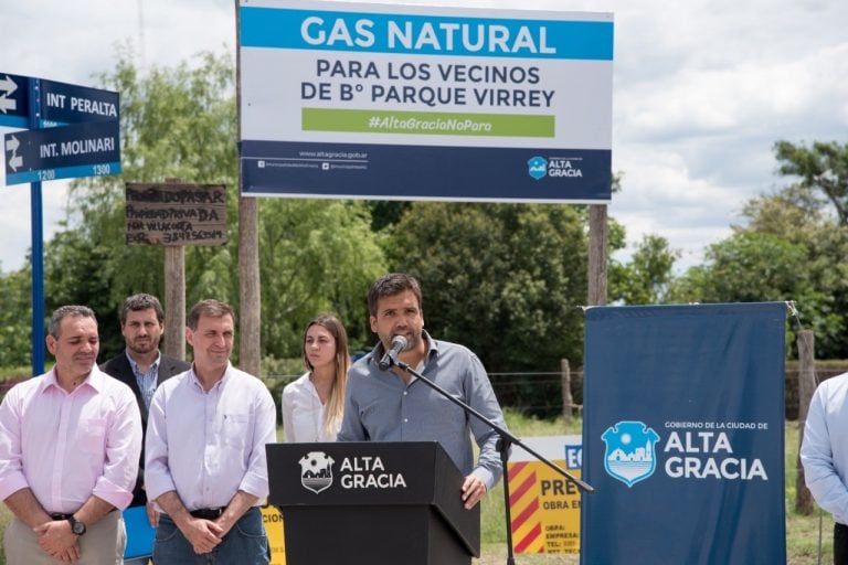 El Intendente Facundo Torres participó en el acto.