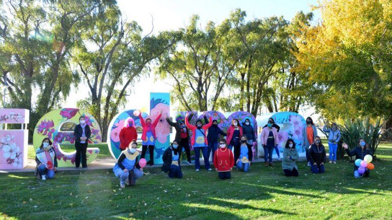 Dueños y dueñas de jardines maternales en Viedma se manifestaron por la crisis que atraviesan por el coronavirus (web).