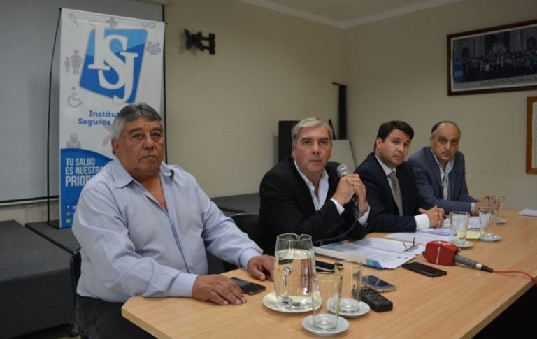 El Directorio del Instituto de Seguros de Jujuy (ISJ) informó sobre la firma de acuerdos de pago de deuda con los colegios profesionales que nuclean a farmacéuticos, bioquímicos, odontólogos, fonoaudiólogos, nutricionistas, kinesiólogos y fisioterapeutas y psicólogos.