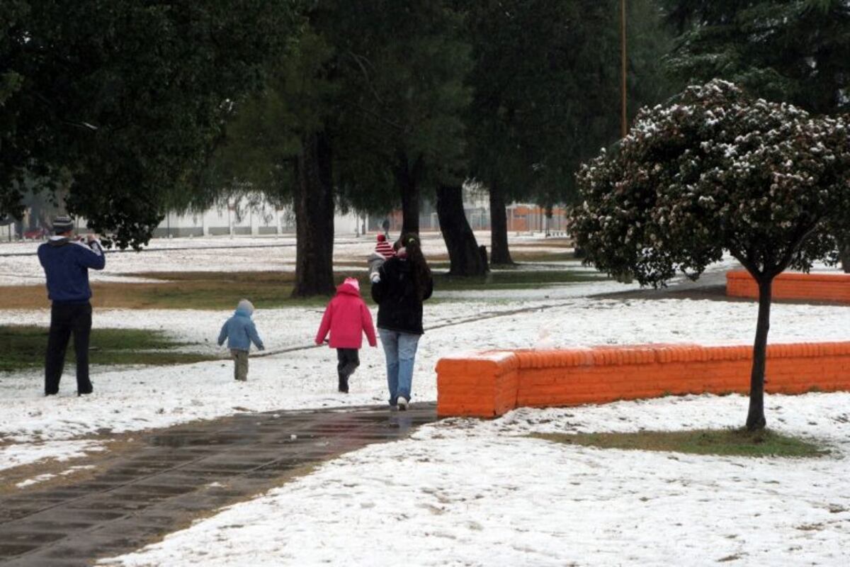 Arroyito en 2011 se vestía de blanco de la mano de la nieve