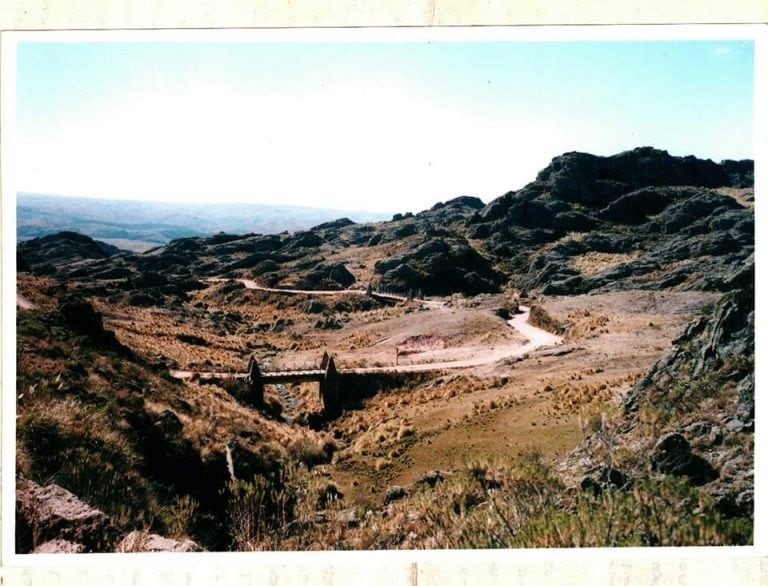 Viejo camino de las Altas Cumbres en 1916. (Foto: gentileza Eldor Bertorello).